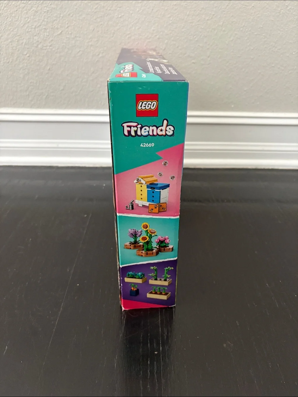 LEGO Friends Beekeepers' House and Flower Garden